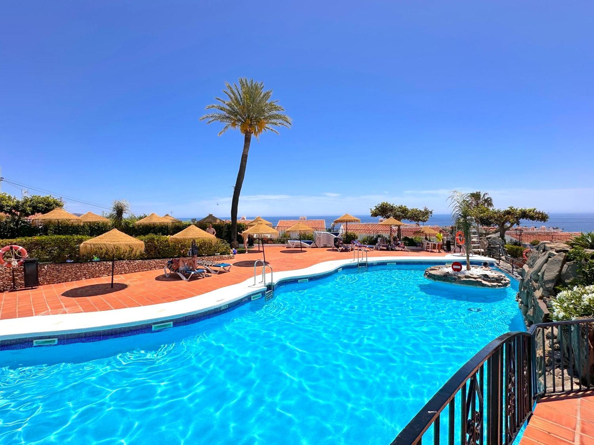 Los Naranjos 25A Private Pool Capistrano Village Nerja Kültér fotó